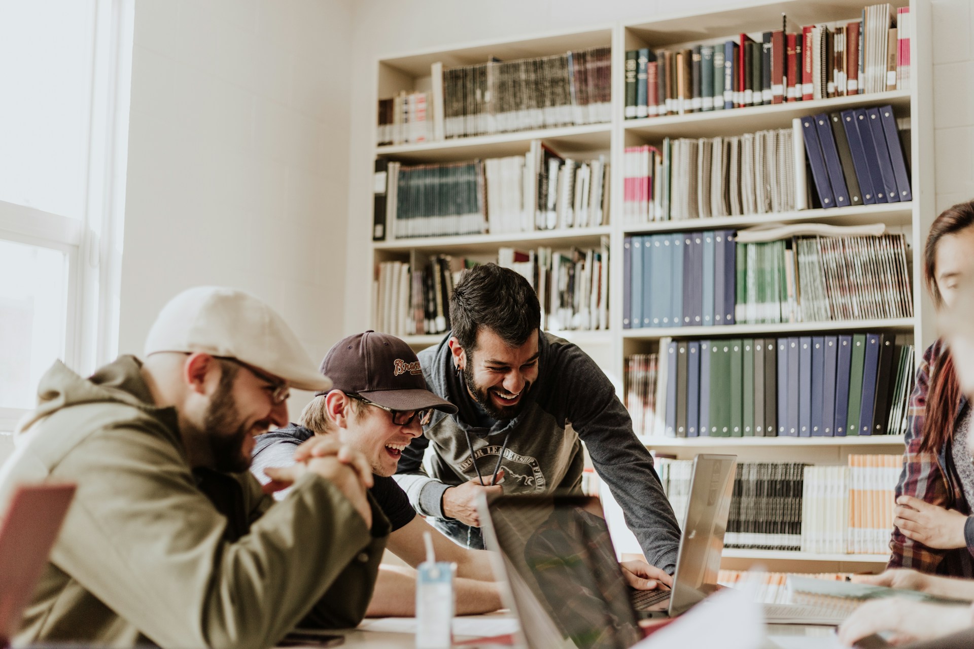 Studenti felici in vacanza studio Estate INPSieme 2026